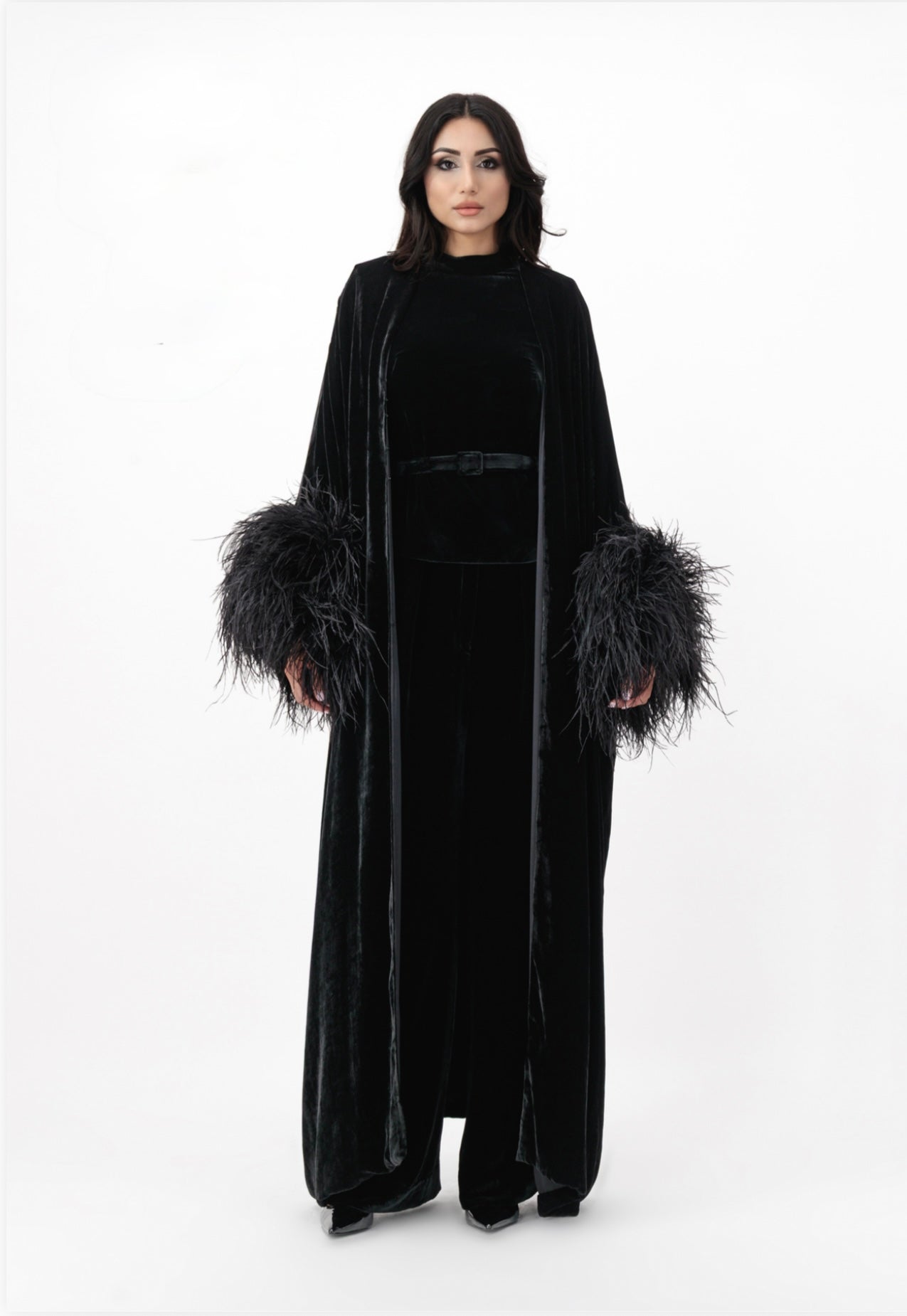 Velvet open abaya with feather cuffs